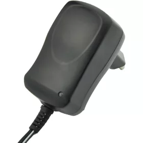   Uniross univerzális adapter 3- 12V, 6 féle csatlakozó, 1500mA, 18W, EU