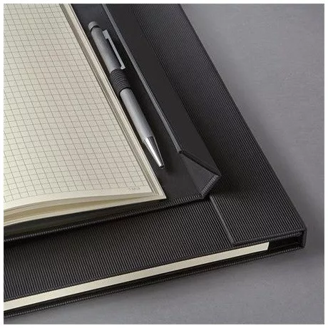 Sigel CO141 jegyzetfüzet, exkluzív, a4+, kockás, 97lap, mágneses záródású, keményfedeles, fekete