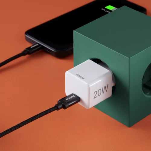 Hama FIC E3 UNIV. HÁLÓZATI USB TYPE-C TÖLTŐ MINI "PD,QC", FEH. 20W (201650)