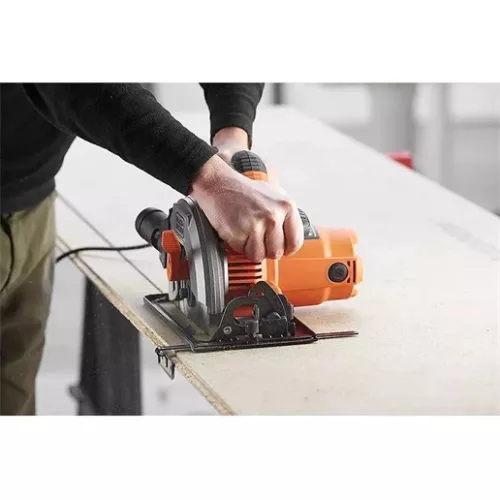 Black And Decker CS1550-QS körfűrész