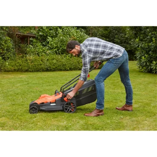 Black And Decker BEMW481BH-QS fúnyíró, 1800w, 42 cm