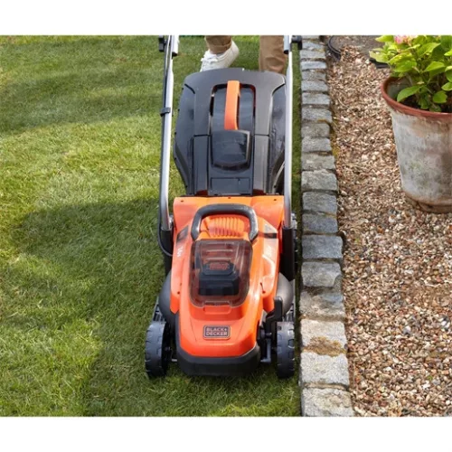 Black And Decker BCMW3336L2-QW akkus fűnyíró 2 db akkuval 1 töltővel