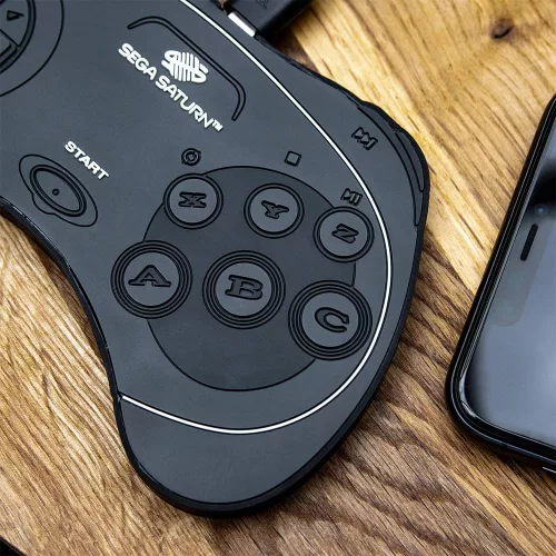 Numskull Sega Saturn 10W Qi univerzális vezeték nélküli töltő - fekete