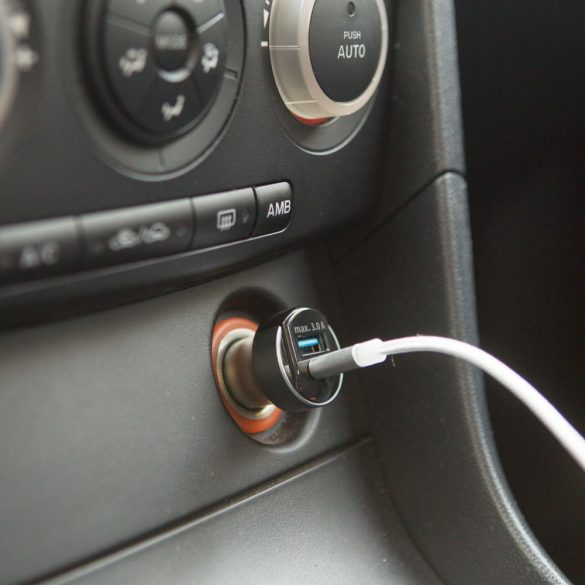 MNC Autós szivargyújtó adapter Type-C PD és USB aljzattal, gyorstöltéssel (55025)