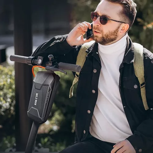 Wildman univerzális elektromos rollerre/rollerre szerelhető, vízálló, kemény    táska - Wildman  CBC-3L Scooter Bag - fekete - ECO csomagolás