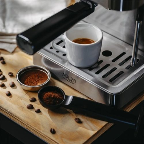 Adler AD4390 kávéfőző presszó érintőgomb 20 bar
