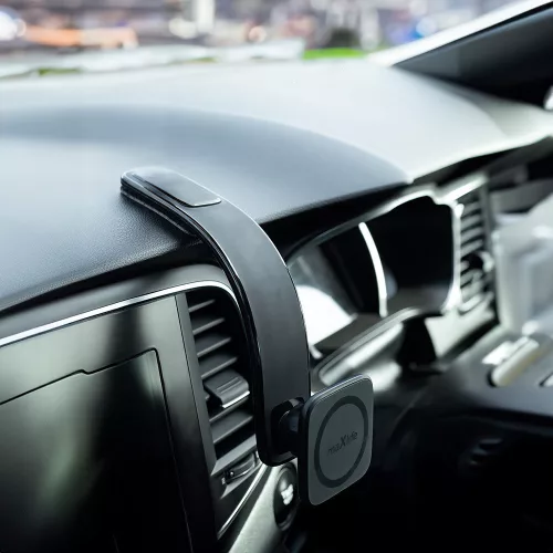 Maxlife univerzális műszerfalra helyezhető mágneses autós tartó - Maxlife MXCH-15 Magnetic Car Holder - fekete