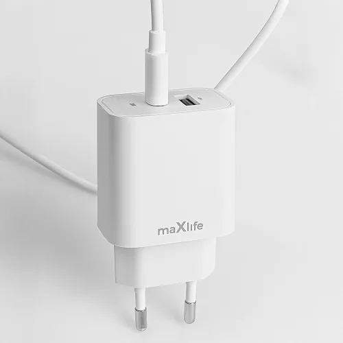 Maxlife MXTC-06 PD+QC 20W hálózati gyorstöltő adapter USB + Type-C + Type-C/Type-C kábel - fehér