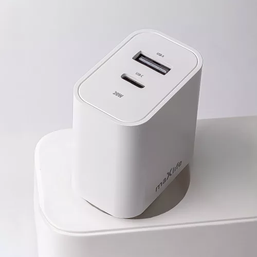 Maxlife MXTC-06 PD+QC 20W gyorstöltő adapter USB + Type-C + Type-C/Lightning kábel - fehér