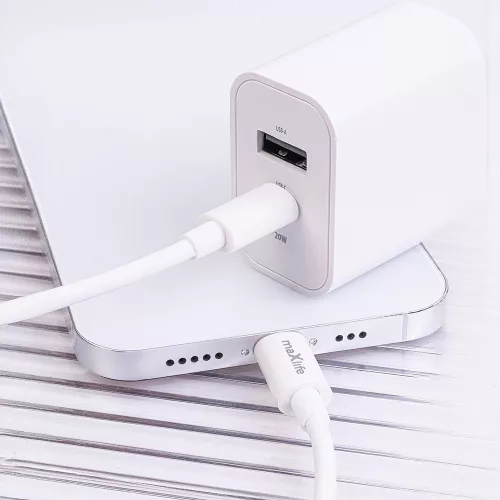 Maxlife MXTC-06 PD+QC 20W gyorstöltő adapter USB + Type-C + Type-C/Lightning kábel - fehér
