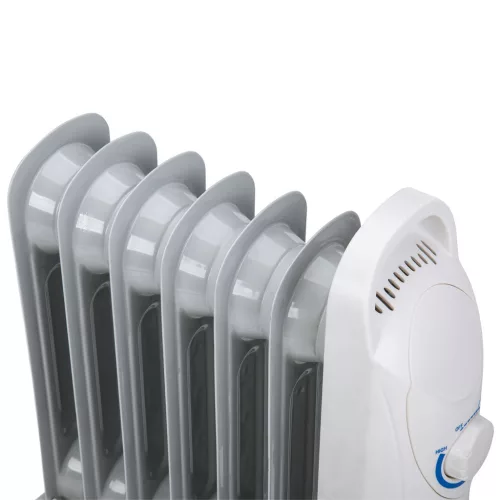 Mesko hősugárzó olajradiátor - 220-240 V - 700 W - 7 lamellás (AD7804)