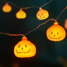   Halloween-i LED-es fényfüzér - tök - 12 LED - 2 x AA - 2 m (56528B)