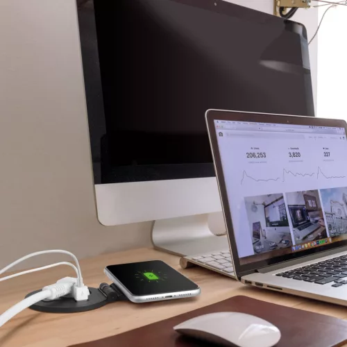 Delight Rejtett, beépíthető konnektor + USB + Type-C + Vezeték nélküli töltő (20462BK)