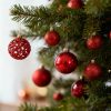 Karácsonyfadísz szett - 100 db gömb + csúcsdísz - piros (EDO-3084)