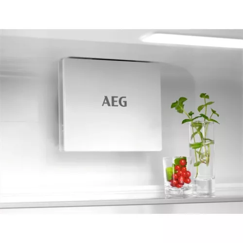 AEG OSC5D181ES hűtő beépíthető alulfagyasztós lf