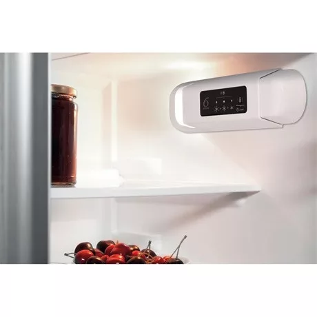 Whirlpool WBUL021 hűtő beépíthető egyajtós