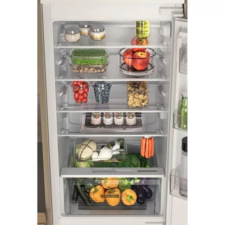Whirlpool WHC18D011A2 hűtő alulfagyasztós beépíthető