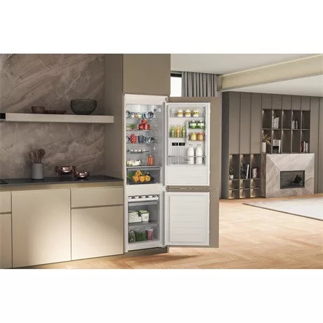 Whirlpool WHC18D021C2 SF hűtő alulfagyasztós beépíthető