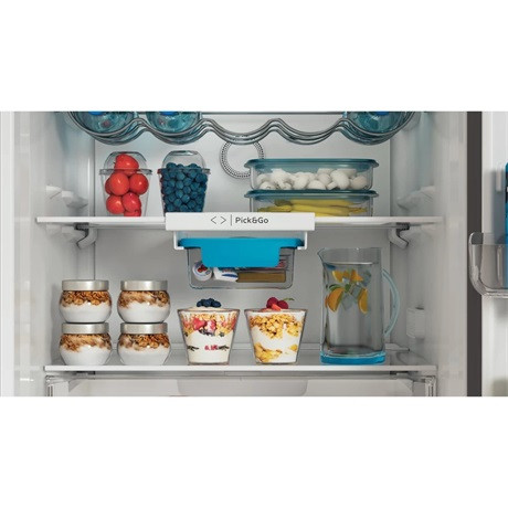 Indesit INFC9 TT33X hűtő alulfagyasztós