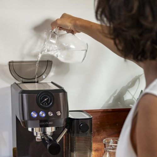 Cecotec 1985 félautomata kávéfőző