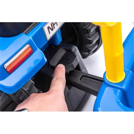 Buddy Toys BPC 5175 NEW HOLLAND T7 utánfutós traktor