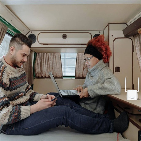 Strong 4GROUTER300M router