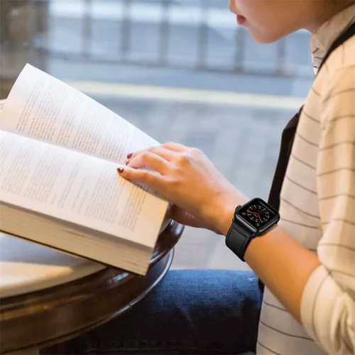 Apple Watch valódi bőrből készült óraszíj - Tech-Protect Leatherfit - 38/40/41  mm - fekete