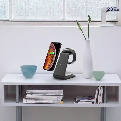 Tech-Protect Qi univerzális vezeték nélküli töltő állomás - Tech-Protect A8 3in1Wireless Charger for Phone + Watch + Earphone - fekete