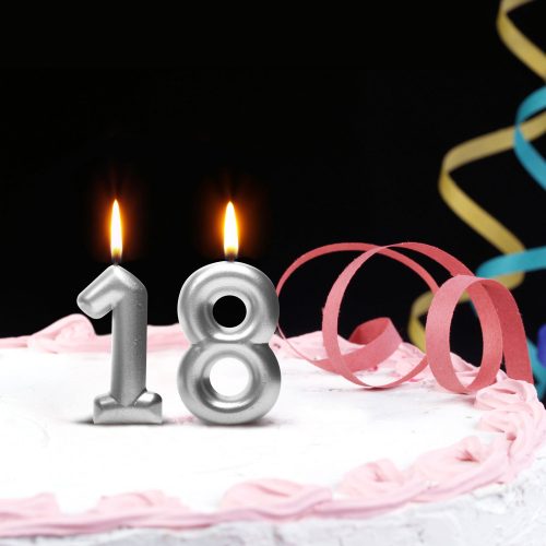 Family szám alakú tortagyertya (56183-1)