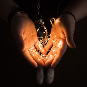   Family LED fényfüzér - 10 db melegfehér LED - 2 x AA (58043B)