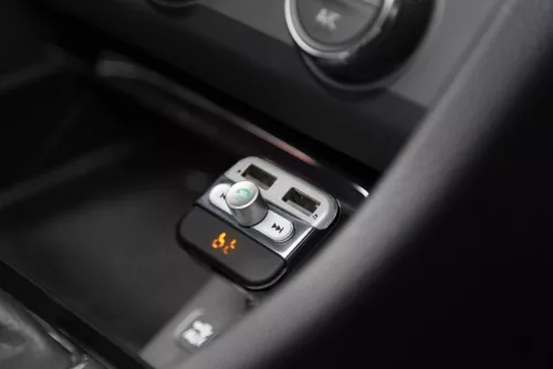 Hyundai FMT520BTCHARGE FM transzmitter