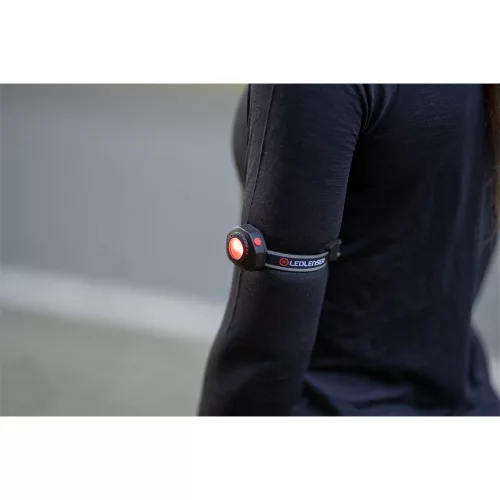 LEDLENSER NEO CU2R tölthető jelzőlámpa futáshoz Li-ion/ Fekete
