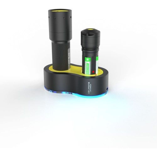 LEDLENSER I7R 4xAAA Ni-MH 220 lm tölthető lámpa