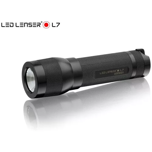 LEDLENSER L7 3xAAA 115 lm lámpa