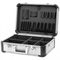 Aluminium és műbőr