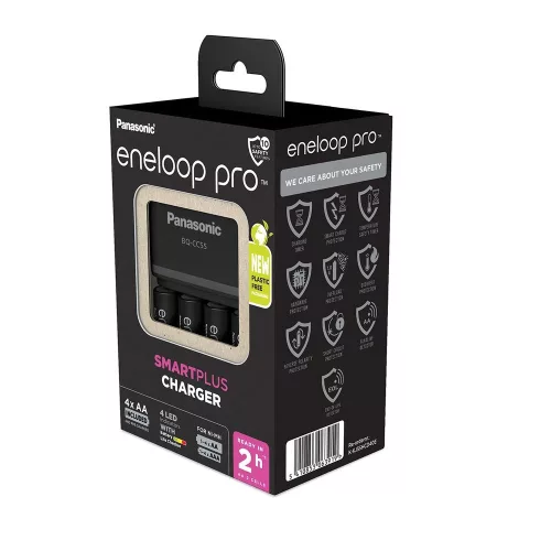 eneloop K-KJ55HCD40E akkumulátor gyorstöltő 4 db 2500mAh AA akkumulátorral